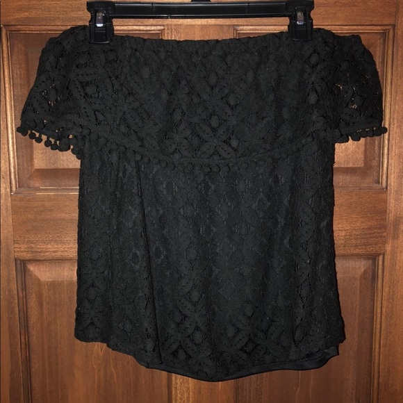 Tops - Off the shoulder top